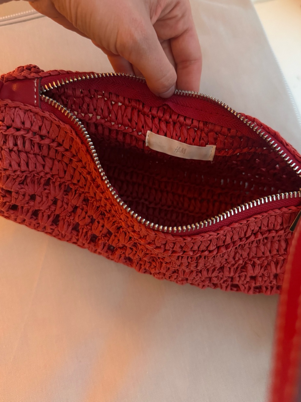 H&M Red Raffia Crochet Shoulder Bag + Star Charm Bundle - Picture 4 of 4